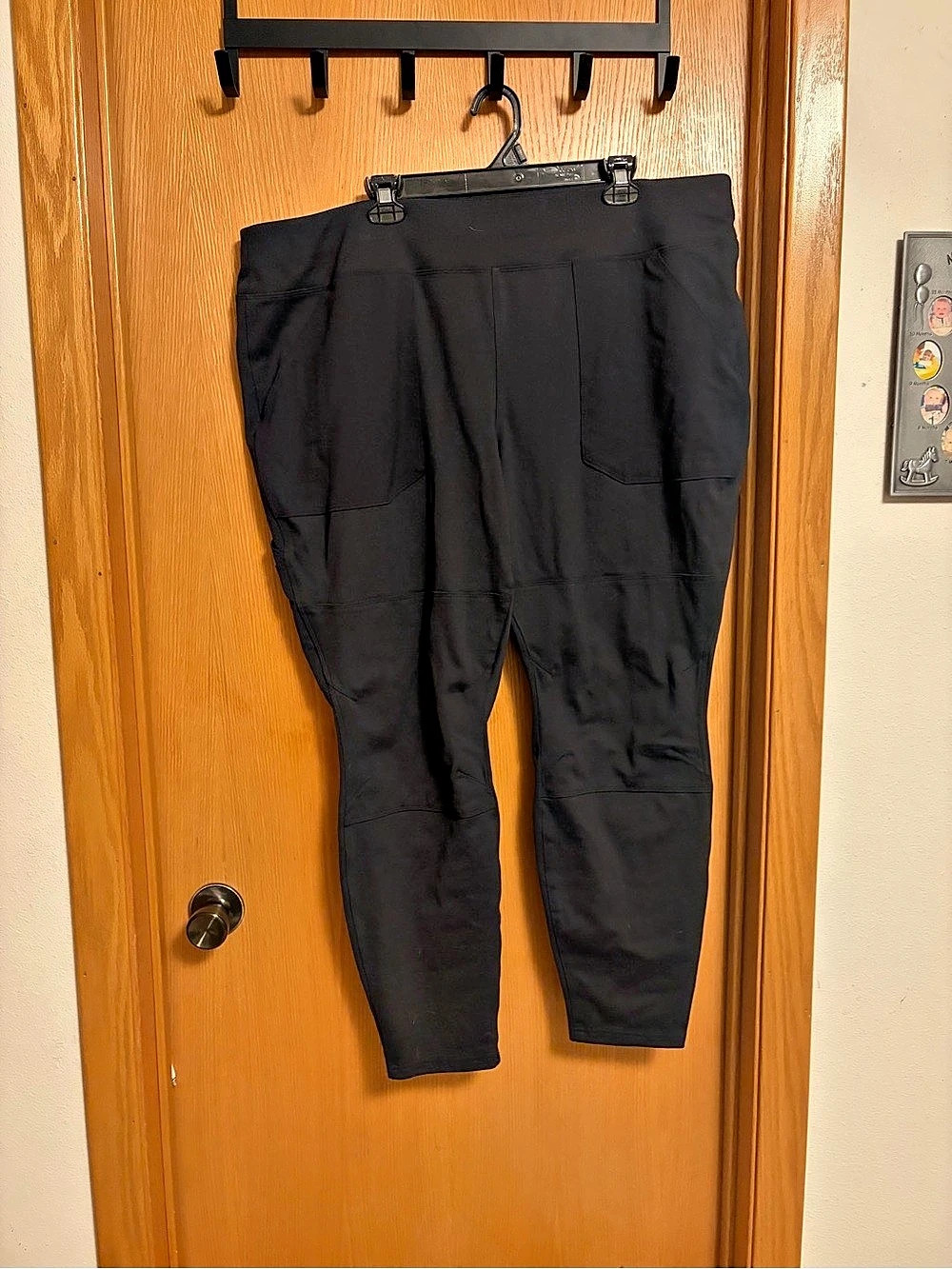 Carhartt Force Fitted Black Cargo Stretch Work Pants gently used